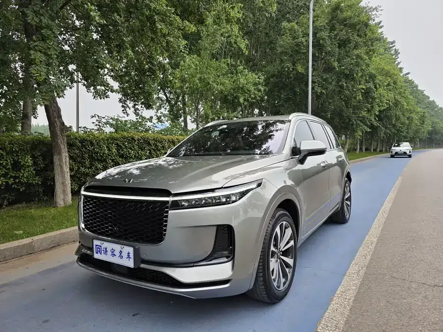 Lixiang ONE Ideal ONE 2021 extended range 6-seater version 2023 — фото 1, купить с доставкой в Москву