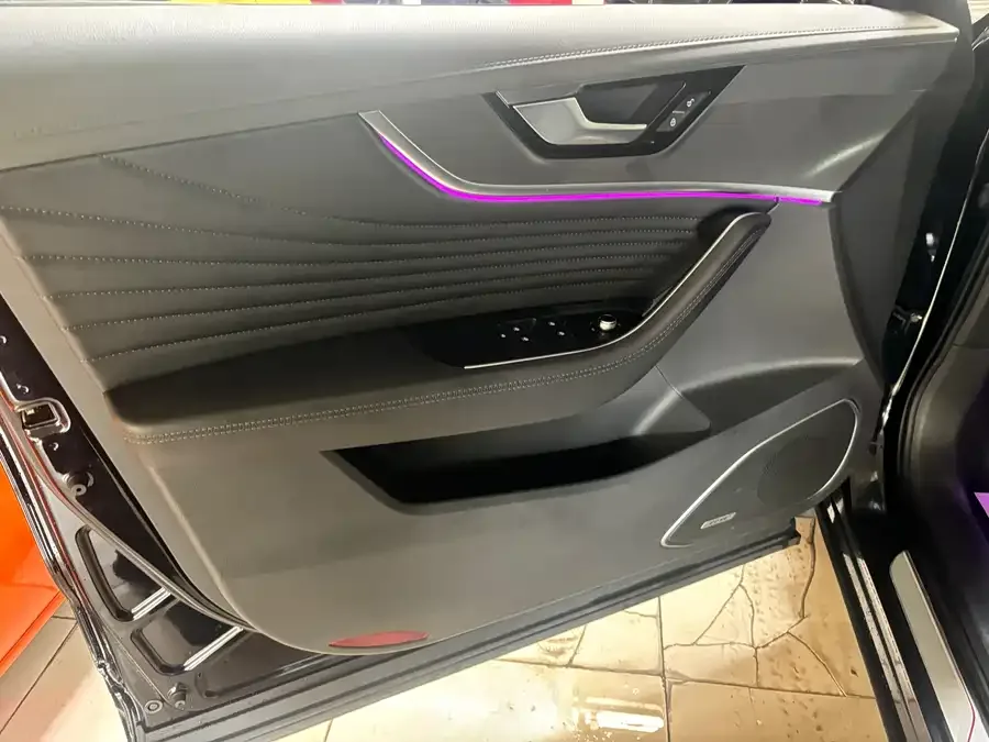 Hongqi HS5 Hongqi HS5 2023 2.0T Flagship Pro Edition 2024 — миниатюра 2