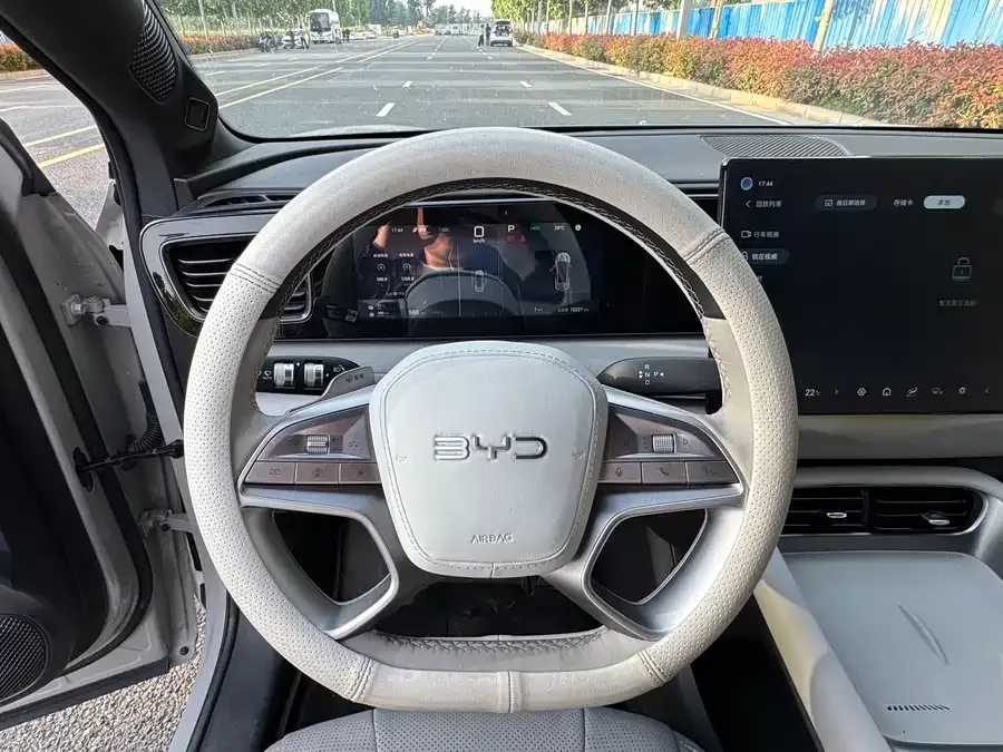 BYD Hiace 06 Hiace 06 2025 DM-i 205 Navigator Pro Edition 2025 — миниатюра 2