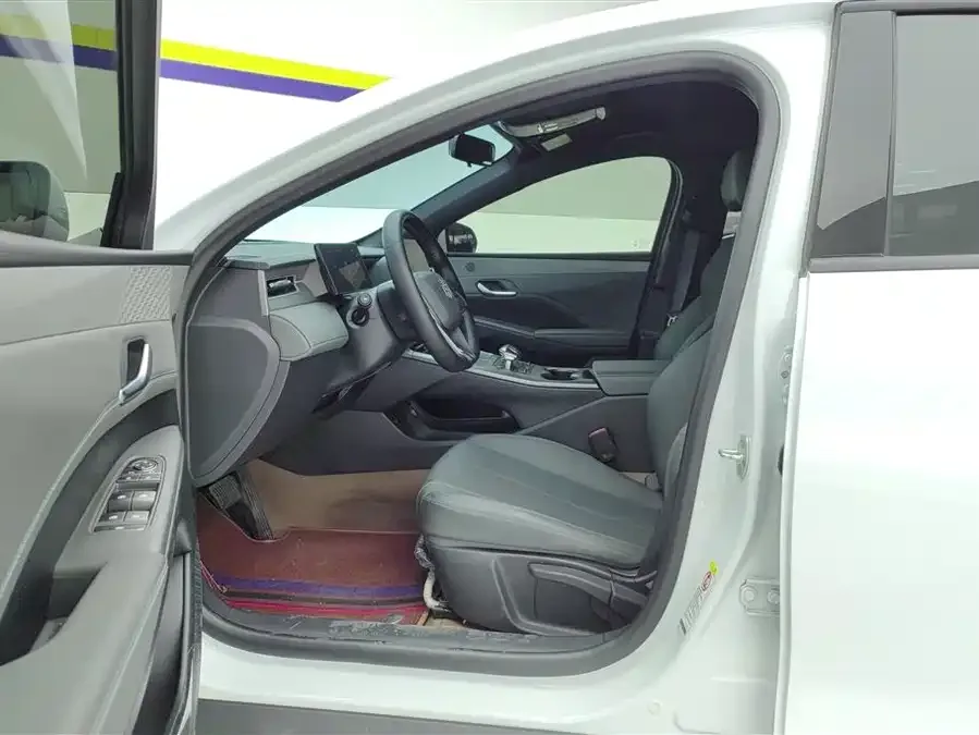 BYD Qin PLUS Qin PLUS 2025 DM-i Intelligent Driving Edition 55KM Leading Edition 2025 — миниатюра 3