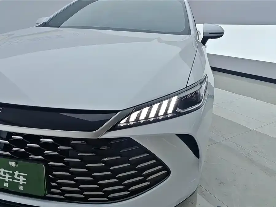BYD Qin PLUS Qin PLUS 2025 DM-i Intelligent Driving Edition 55KM Leading Edition 2025 — миниатюра 2
