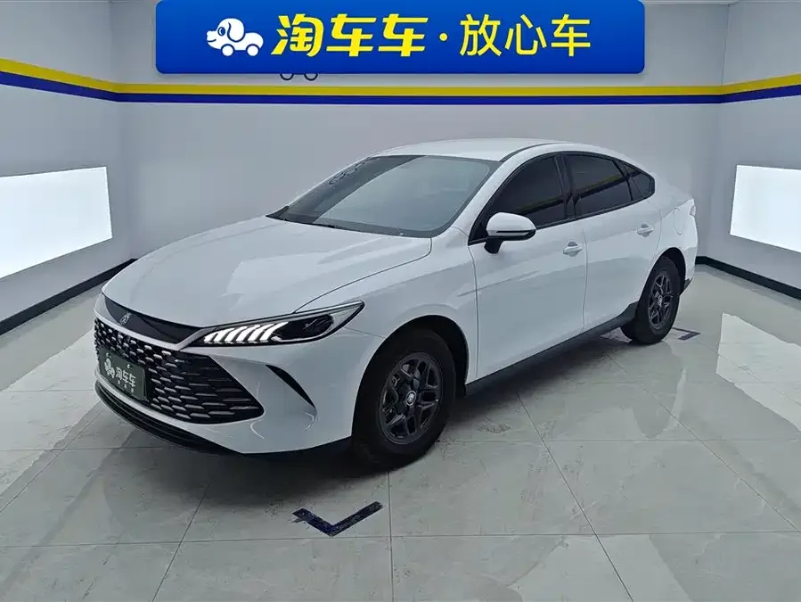 BYD Qin PLUS Qin PLUS 2025 DM-i Intelligent Driving Edition 55KM Leading Edition 2025 — фото 1, купить с доставкой в Москву