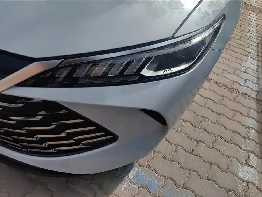BYD Qin PLUS Qin PLUS 2025 DM-i Intelligent Driving Edition 55KM Leading Edition 2025 — миниатюра 2
