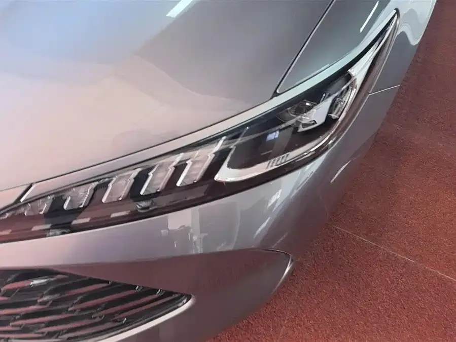 BYD Qin PLUS Qin PLUS 2025 DM-i Intelligent Driving Edition 55KM Leading Edition 2025 — миниатюра 2