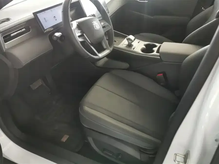 BYD Qin PLUS Qin PLUS 2025 DM-i Intelligent Driving Edition 55KM Beyond Edition 2025 — миниатюра 3