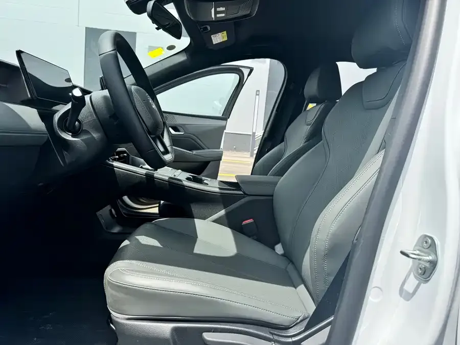 BYD Qin PLUS Qin PLUS 2025 DM-i Intelligent Driving Edition 128KM Progressive Edition 2025 — миниатюра 3