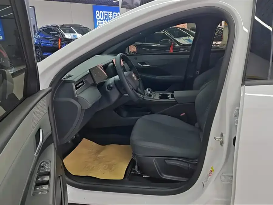BYD Qin PLUS Qin PLUS 2025 DM-i Intelligent Driving Edition 55KM Leading Edition 2025 — миниатюра 3