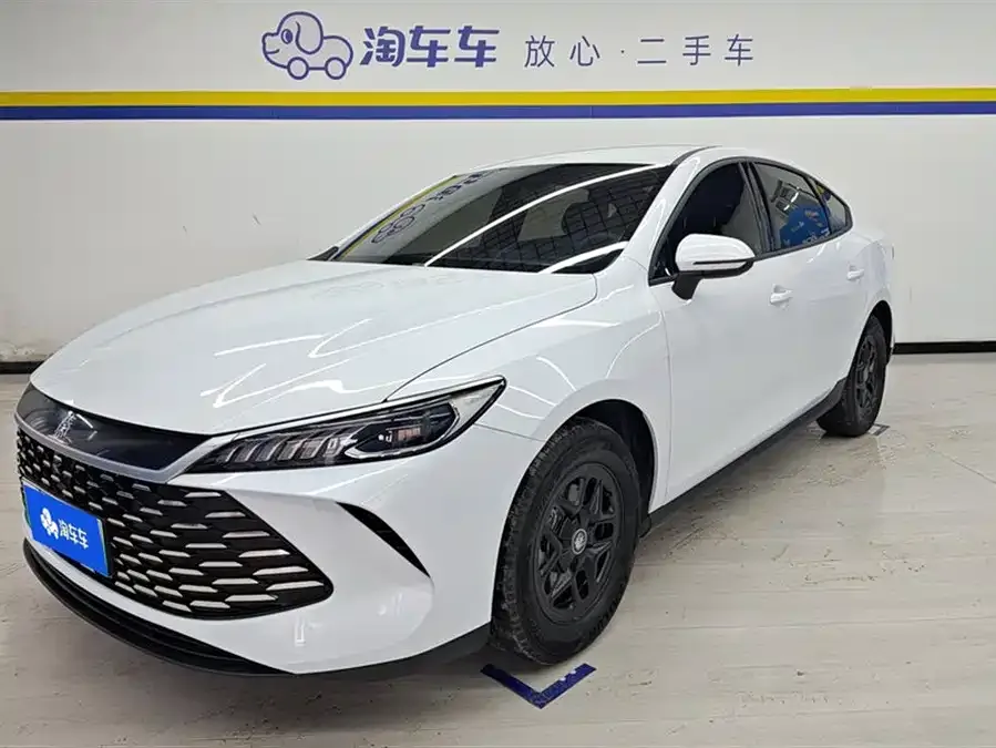 BYD Qin PLUS Qin PLUS 2025 DM-i Intelligent Driving Edition 55KM Leading Edition 2025 — фото 1, купить с доставкой в Москву