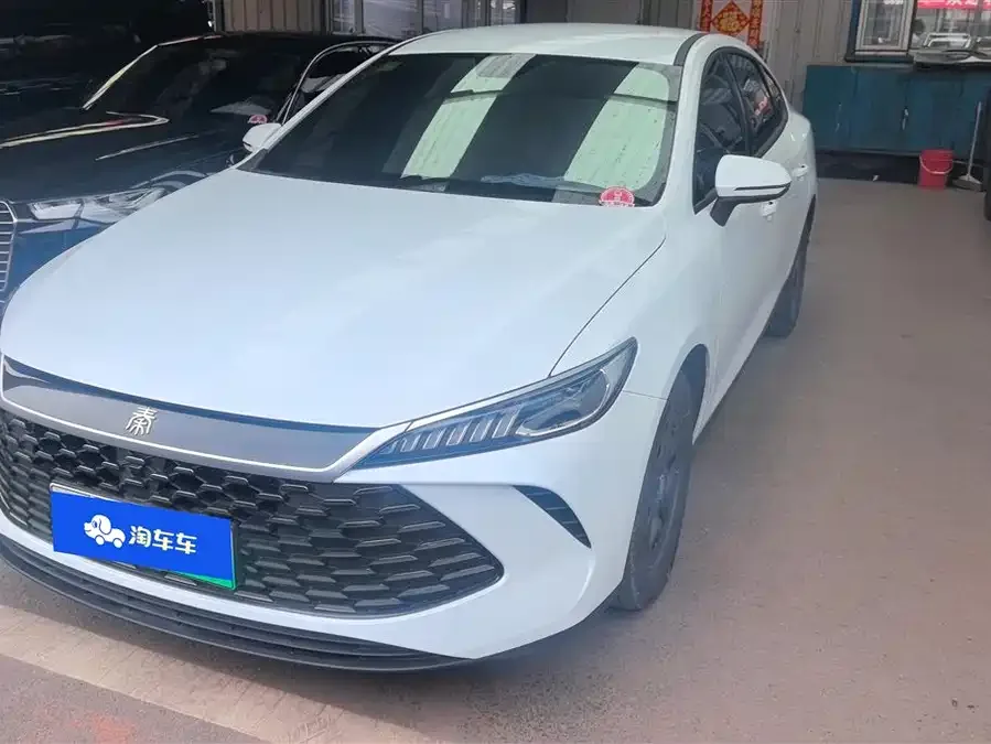 BYD Qin PLUS Qin PLUS 2025 DM-i Intelligent Driving Edition 55KM Leading Edition 2025 — фото 1, купить с доставкой в Москву
