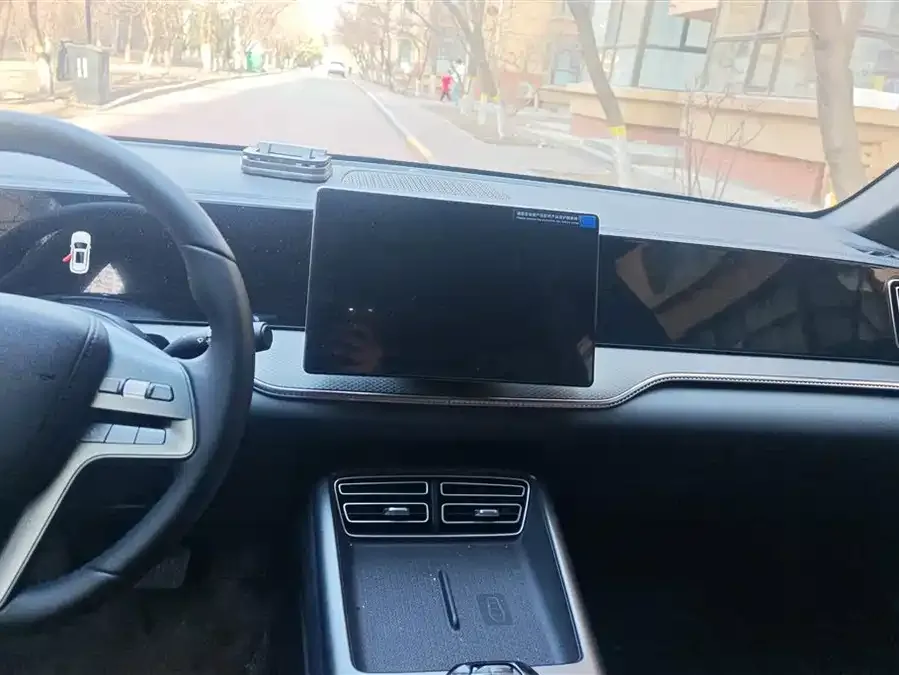BYD Song Pro New Energy Song Pro New Energy 2025 Second Generation Intelligent Driving Edition DM-i 75KM Leading Edition 2025 — миниатюра 4