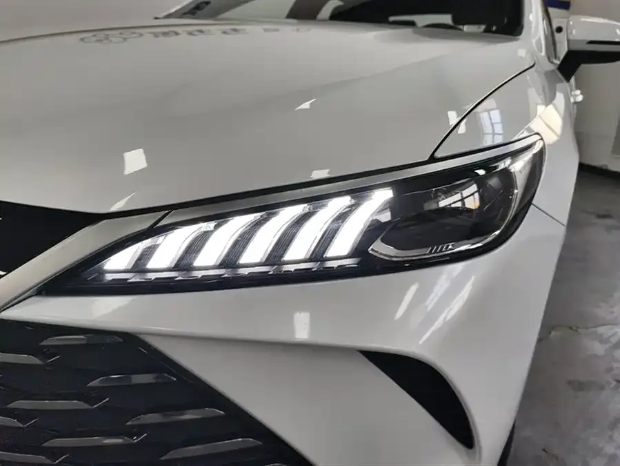 BYD Qin PLUS Qin PLUS 2025 DM-i Intelligent Driving Edition 55KM Leading Edition 2025 — миниатюра 2