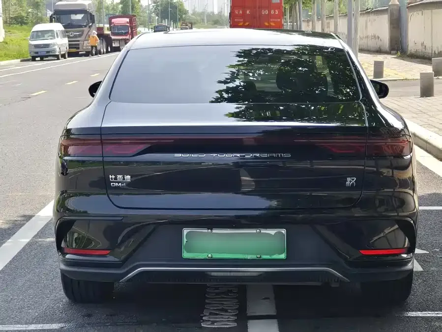 BYD Second-hand Han 2025 DM-i 125KM Premium Edition 2025 — миниатюра 2