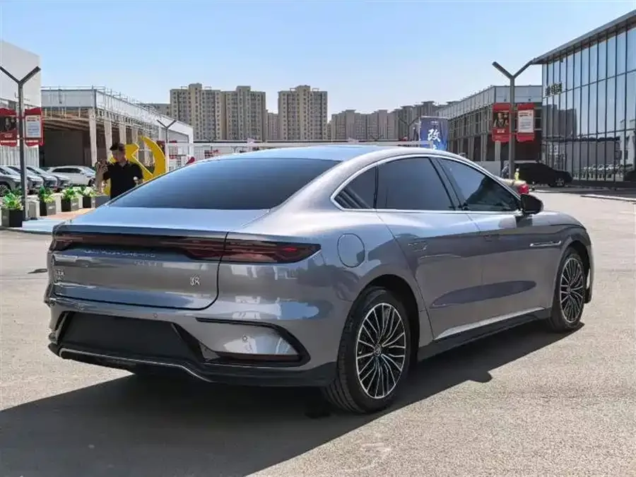 BYD Second-hand Han 2024 DM-i Honor Edition 121KM Elite 2024 — миниатюра 3