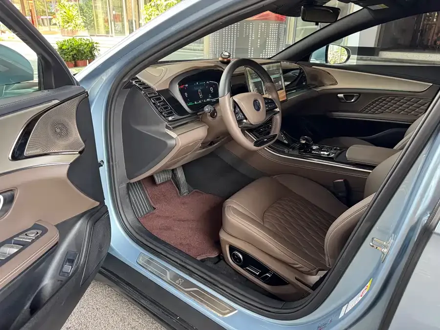 BYD Second-hand Han 2023 DM-i Champion Edition 121KM Prestige Edition 2023 — миниатюра 3