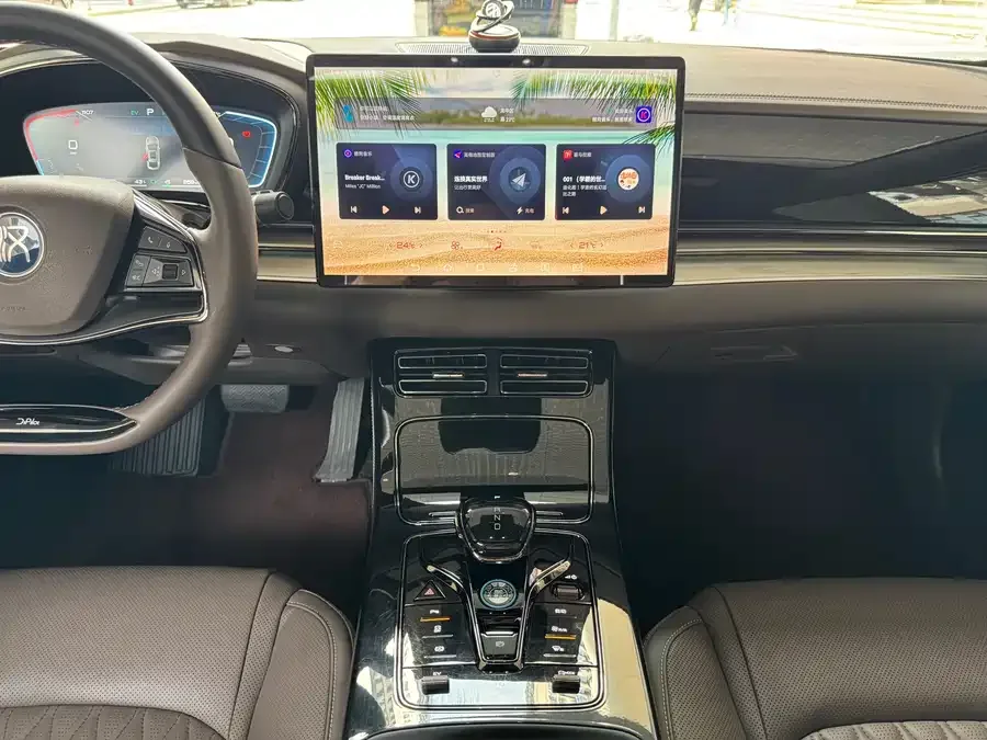 BYD Second-hand Han 2023 DM-i Champion Edition 121KM Prestige Edition 2023 — миниатюра 5