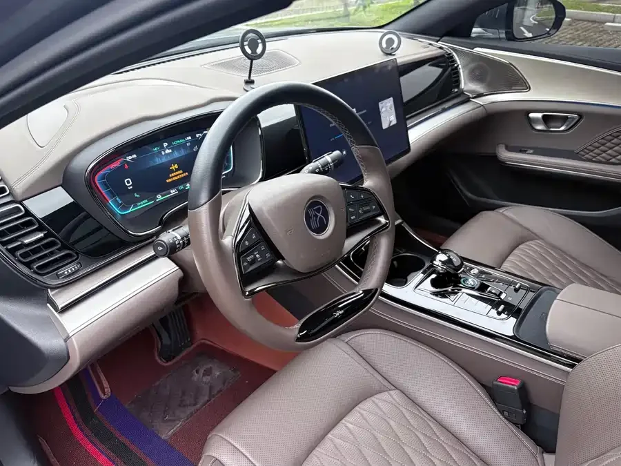 BYD Second-hand Han 2023 DM-i Champion Edition 121KM Prestige Edition 2024 — миниатюра 5