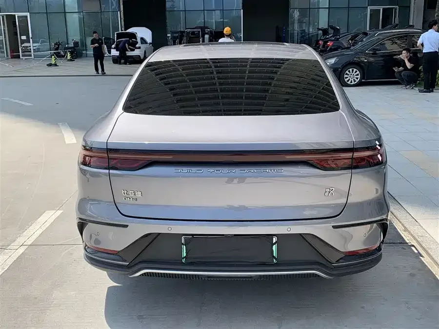 BYD Second-hand Han 2023 DM-i Champion Edition 121KM Premium Edition 2023 — миниатюра 4