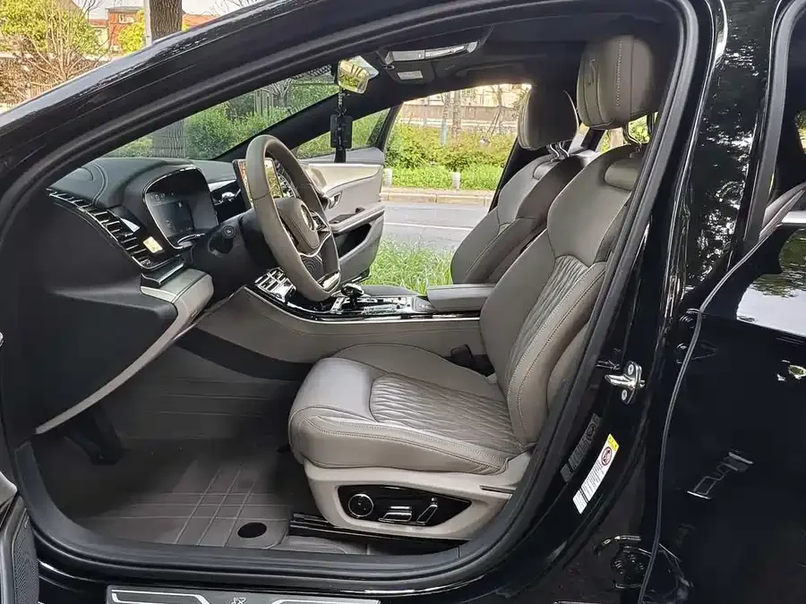 BYD Second-hand Han 2025 DM-i 125KM Premium Edition 2025 — миниатюра 5