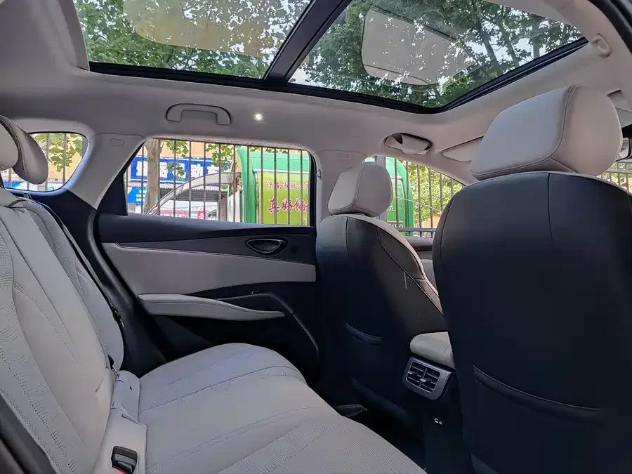 BYD Seal 06 DM-i Travel Edition Seal 06 DM-i Travel Edition 2025 DM-i 80KM Premium Edition 2025 — миниатюра 3