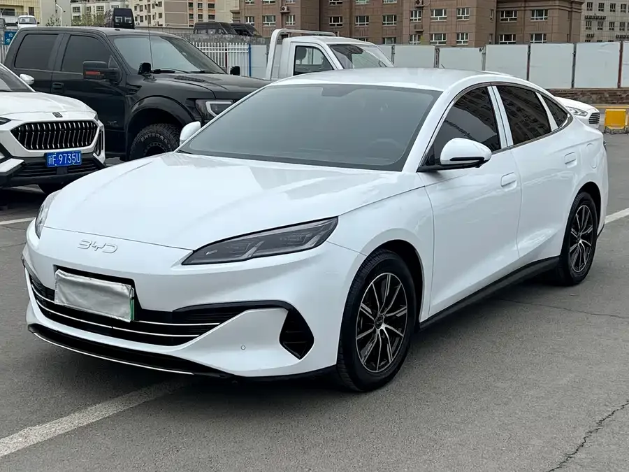 BYD Seal 06 Seal 06 2024 DM-i 80KM Premium 2025 — фото 1, купить с доставкой в Москву