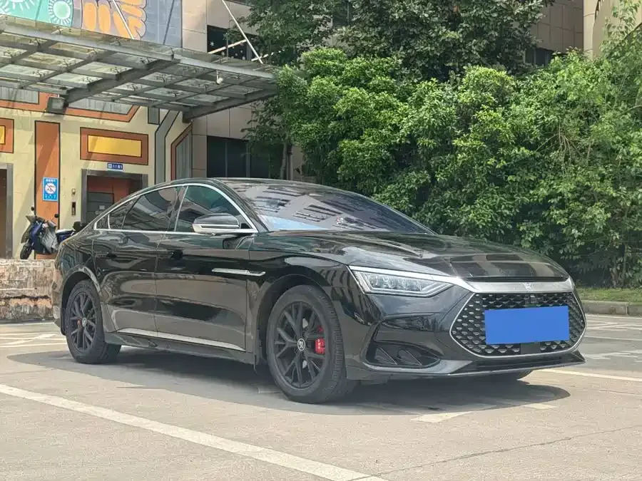 BYD Second-hand Han 2023 DM-i Champion Edition 121KM Premium Edition 2023 — миниатюра 3