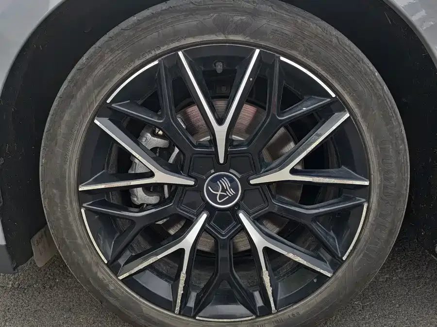 BYD Second-hand Han 2025 DM-i Intelligent Driving Edition 125KM LiDAR Flagship Model 2025 — миниатюра 3