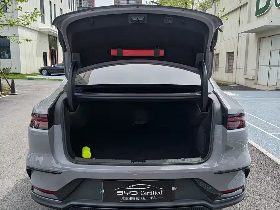 BYD Second-hand Han 2025 DM-i Intelligent Driving Edition 125KM LiDAR Flagship Model 2025 — миниатюра 5
