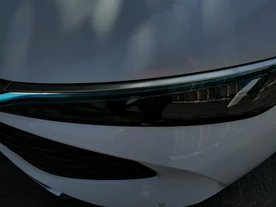 BYD Qin L Qin L 2024 DM-i 120KM Leading Edition 2025 — миниатюра 2