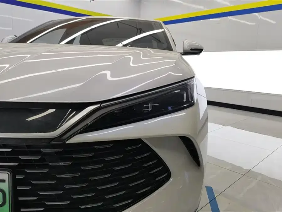 BYD Qin L Qin L 2024 DM-i 120KM Beyond Edition 2024 — миниатюра 2