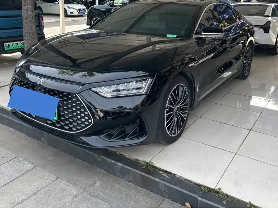 BYD Second-hand Han 2024 DM-i Honor Edition 121KM Premium Edition 2024 — миниатюра 3