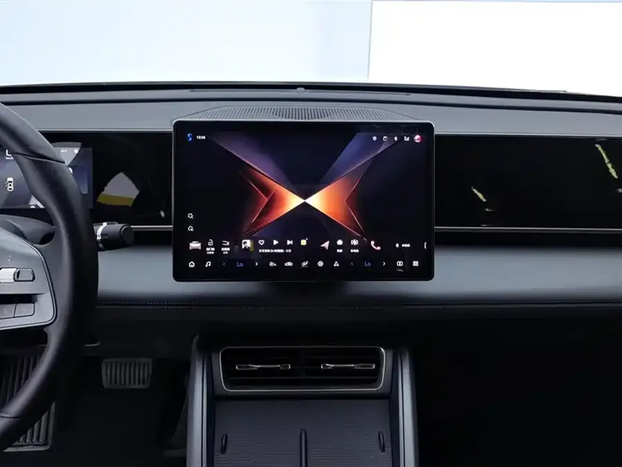 BYD Qin L Qin L 2025 DM-i Intelligent Driving Edition 80KM Leading Edition 2025 — миниатюра 4
