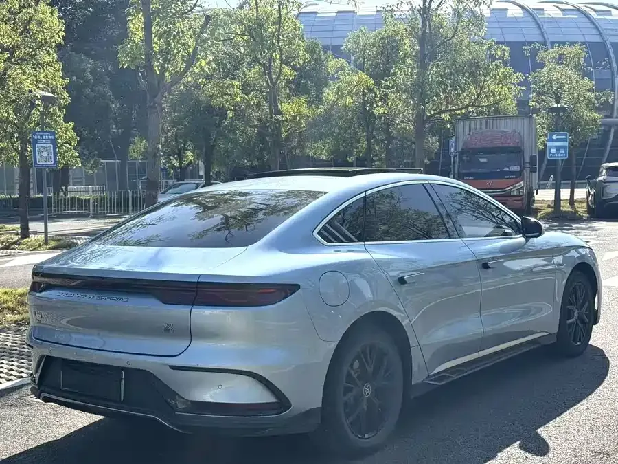 BYD Second-hand Han 2023 DM-i Champion Edition 121KM Premium Edition 2024 — миниатюра 3