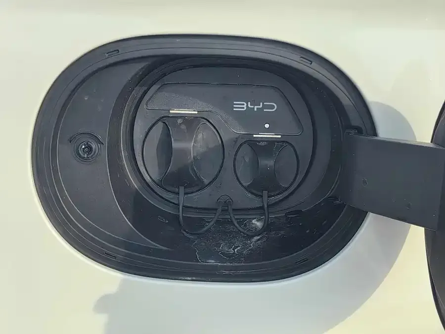 BYD seal 07 DM-i Seal 07 DM-i 2025 DM-i 1.5L 125km Luxury 2025 — миниатюра 5