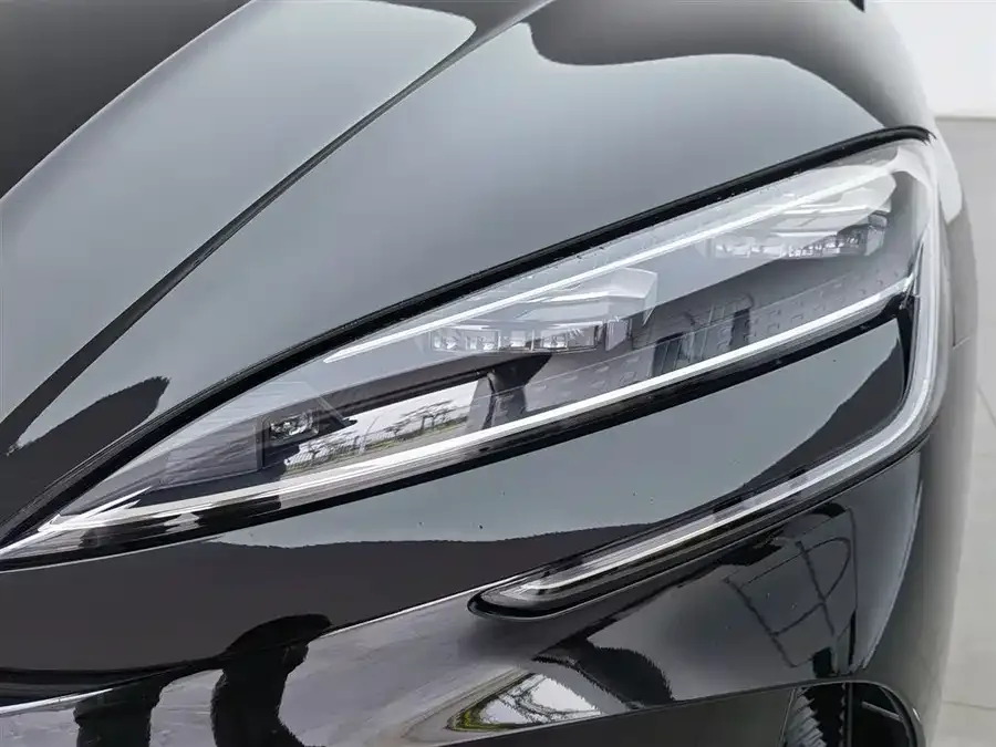 BYD seal 07 DM-i Seal 07 DM-i 2025 DM-i 1.5L 125km Luxury 2025 — миниатюра 4