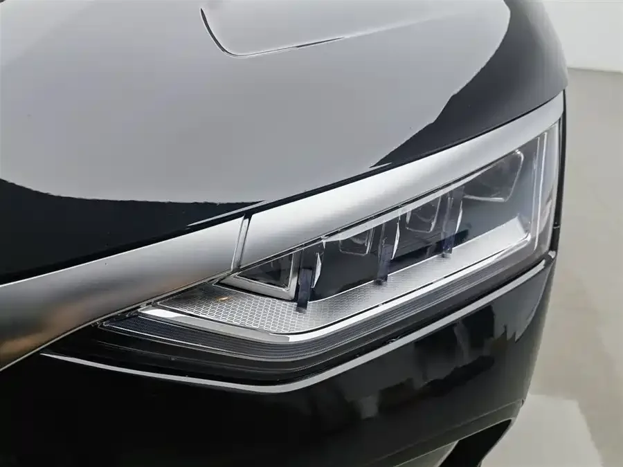 BYD Second-hand Han 2022 DM-i 242KM Flagship 2022 — миниатюра 4