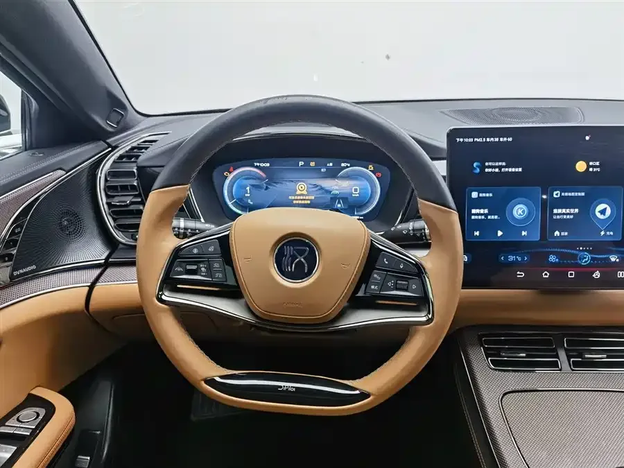 BYD Second-hand Han 2022 DM-i 242KM Flagship 2022 — миниатюра 5
