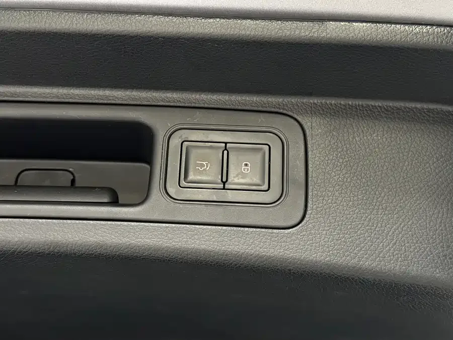 BYD Song PLUS New Energy Song PLUS New Energy 2021 DM-i 110KM Flagship PLUS 2023 — миниатюра 4