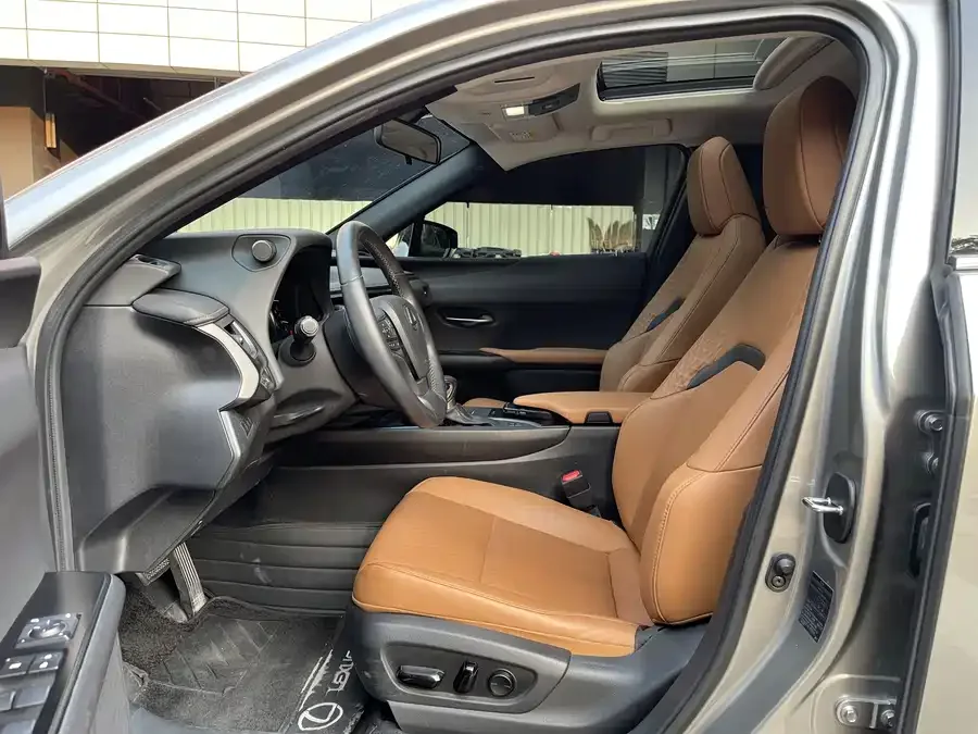 Lexus UX 2020 200 Special Edition 2022 — миниатюра 5