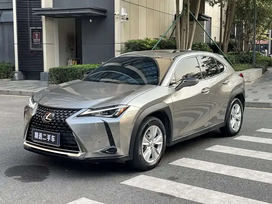 Lexus UX 2020 200 Special Edition 2022 — фото 1, купить с доставкой в Москву