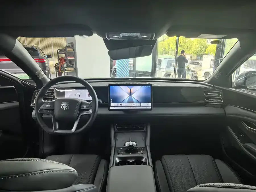 BYD Qin L Qin L 2025 DM-i Intelligent Driving Edition 120KM Beyond Edition 2025 — миниатюра 5