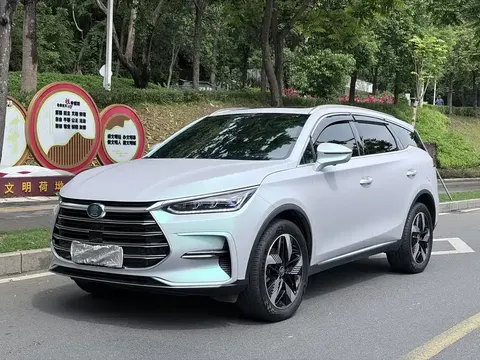 BYD Tang New Energy 2023 buy in Moscow