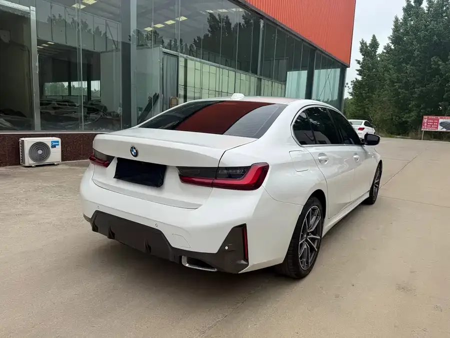 BMW 3 series BMW 3 Series 2023 320Li M Sport Package 2023 — миниатюра 2