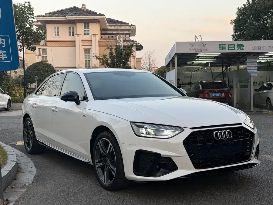 Audi a4 l 2022 40 TFSI luxury and dynamic model 2022 — миниатюра 3