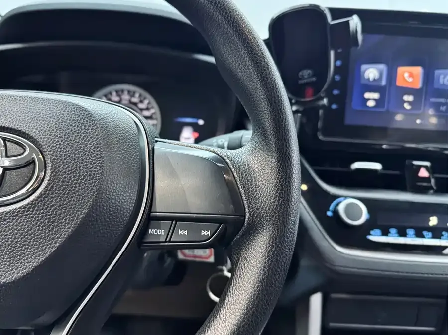 Toyota Frontlander Fenglanda 2022 2.0L CVT Elite Edition 2022 — миниатюра 5