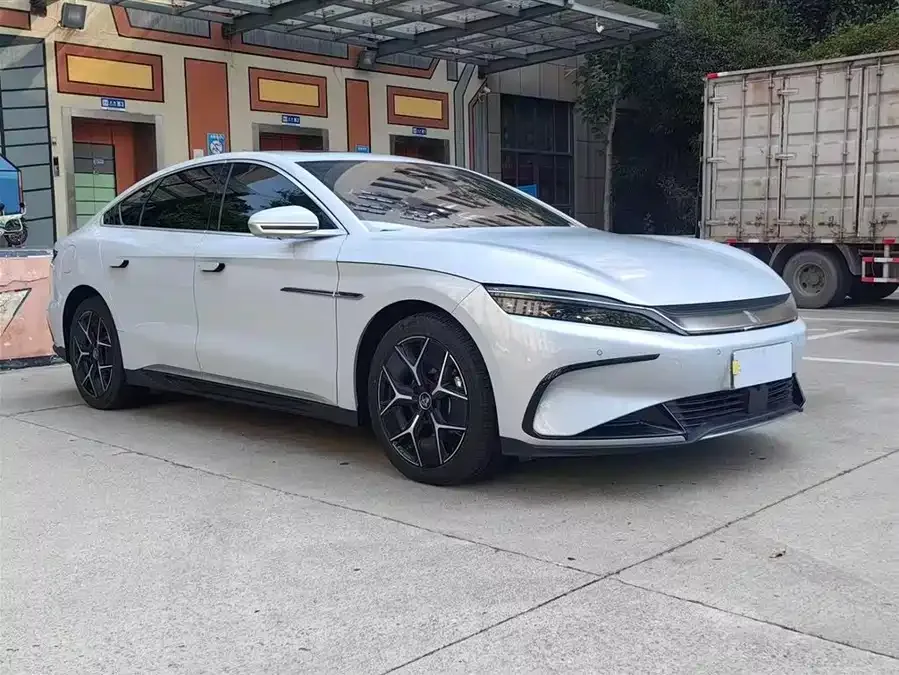 BYD Second-hand Han 2024 EV Honor Edition 605KM Front-wheel Drive Premium 2024 — миниатюра 3