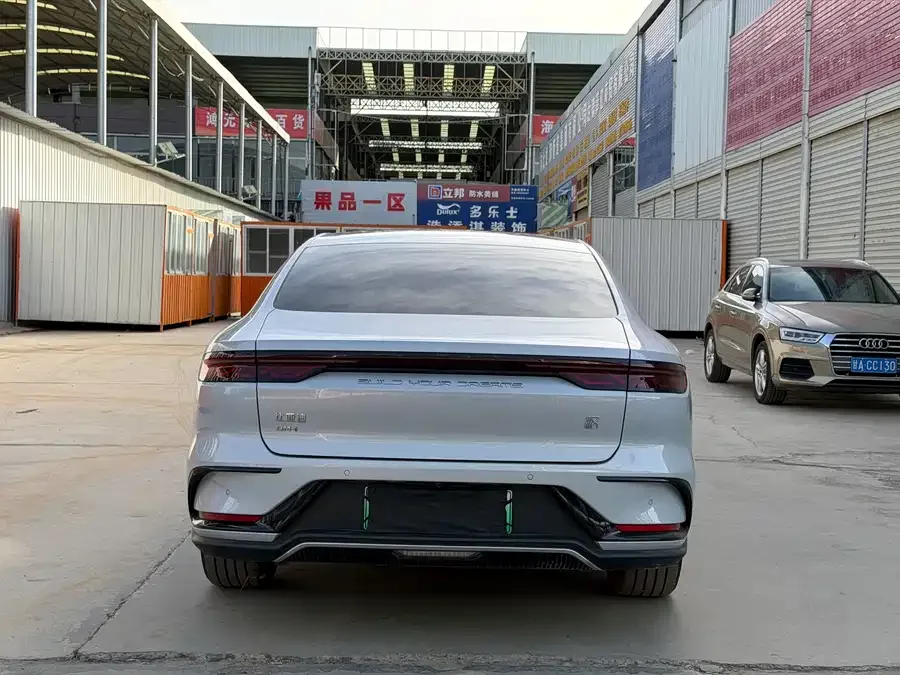 BYD Second-hand Han 2024 DM-i Honor Edition 121KM Premium Edition 2024 — миниатюра 2