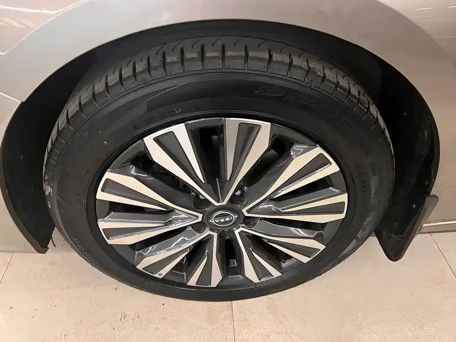 Nissan Altima Teana 2022 2.0L XL-Upr Premium Edition 2023 — миниатюра 2