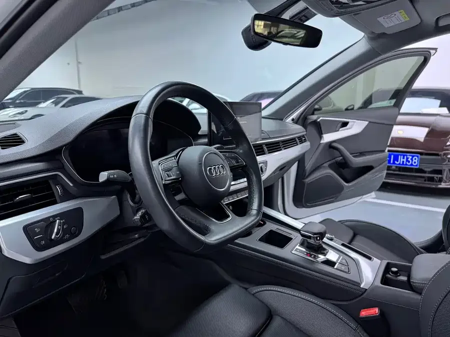 Audi a4 l 2022 40 TFSI luxury and dynamic model 2022 — миниатюра 2