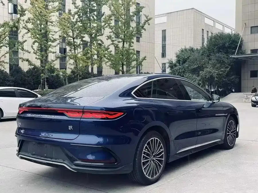 BYD Second-hand Han 2022 DM-i 121KM Premium Edition 2022 — миниатюра 3
