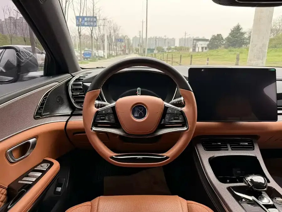 BYD Second-hand Han 2022 DM-i 121KM Premium Edition 2023 — миниатюра 4